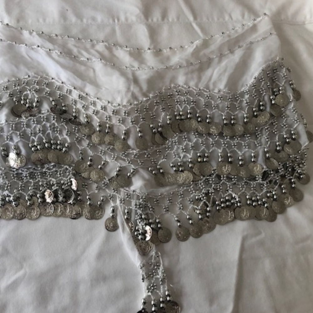 Beatiful white hip scarf